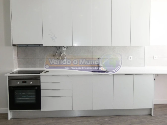 Apartamento T3 para Venda em Odivelas Foto 3