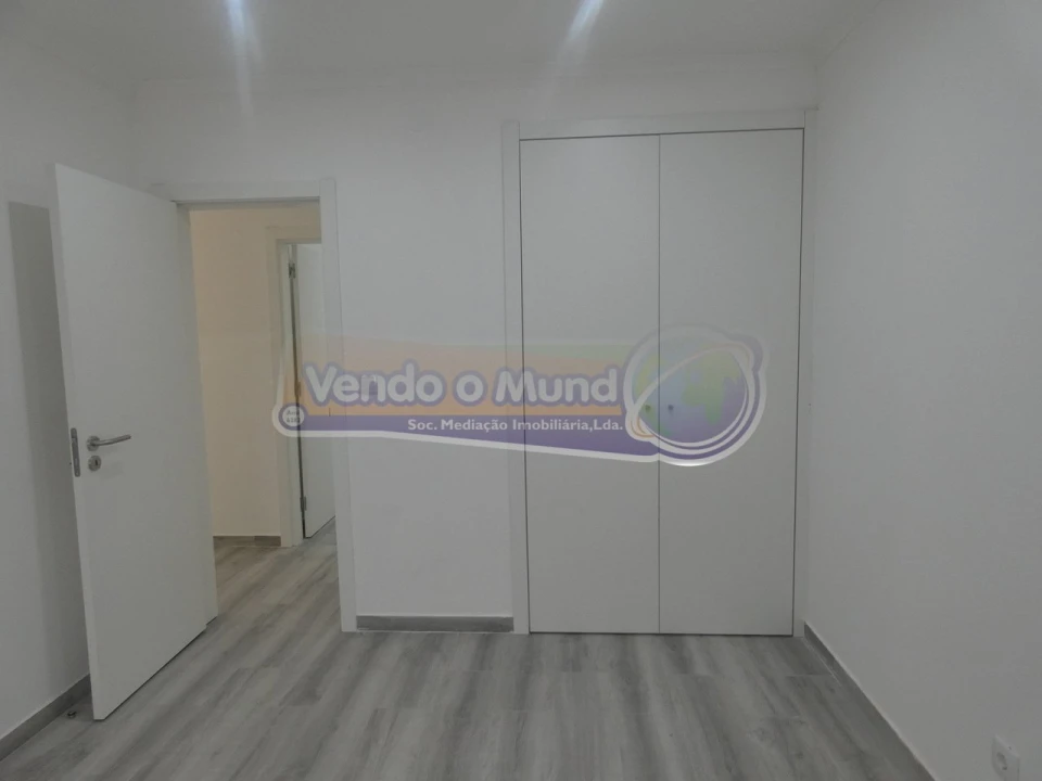 Apartamento T3 para Venda em Odivelas Foto 7