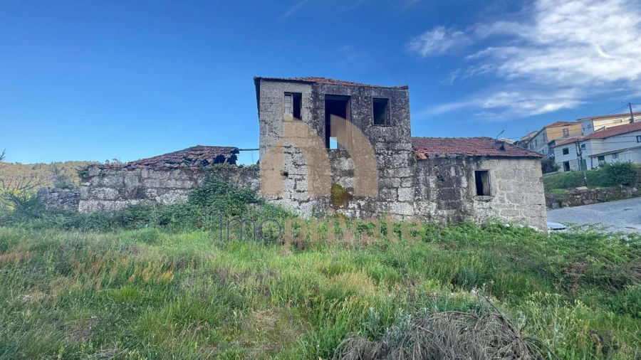 Quinta T3 para Venda em Vilarinho Foto 2