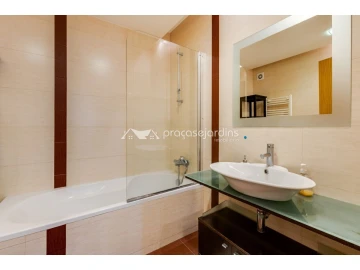 Apartamento T3 para Venda em Parceiros e Azoia