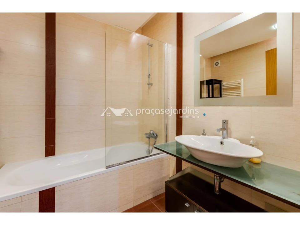 Apartamento T3 para Venda em Parceiros e Azoia Foto 19