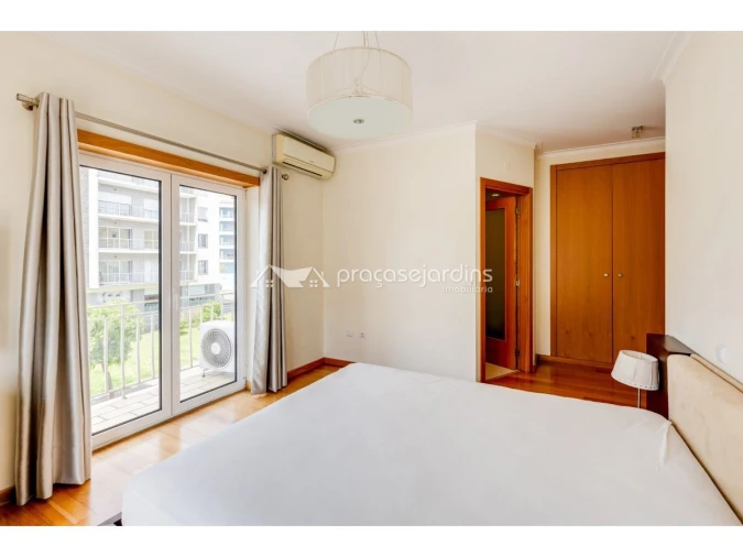 Apartamento T3 para Venda em Parceiros e Azoia Foto 6