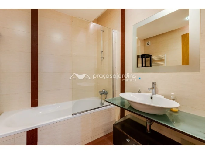 Apartamento T3 para Venda em Parceiros e Azoia Foto 19
