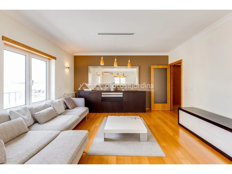 Apartamento T3 para Venda em Parceiros e Azoia Foto 1