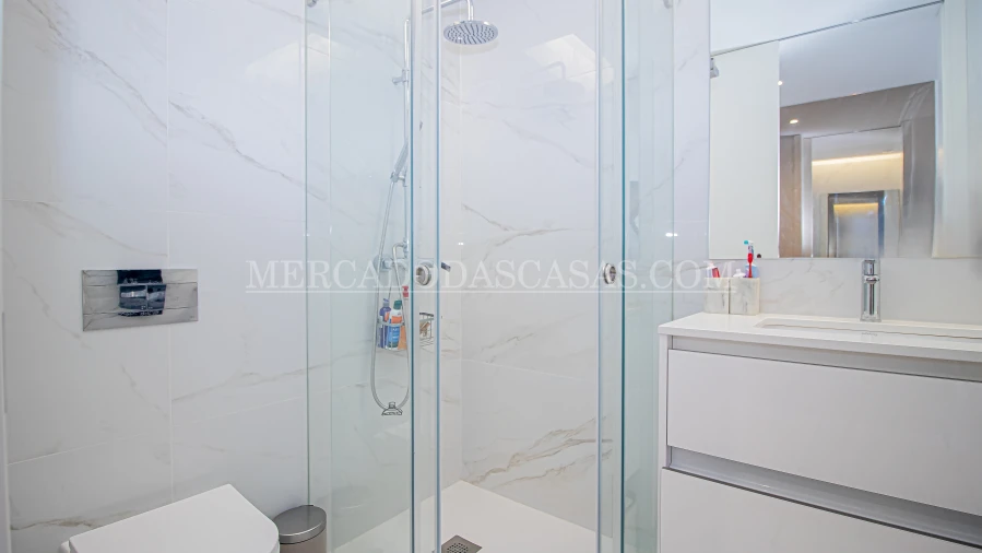 Apartamento T2 para Venda em Madalena Foto 2