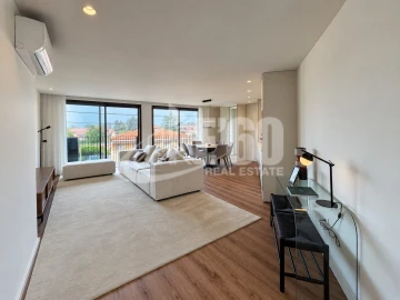 Apartamento T2 para Venda em Arcozelo