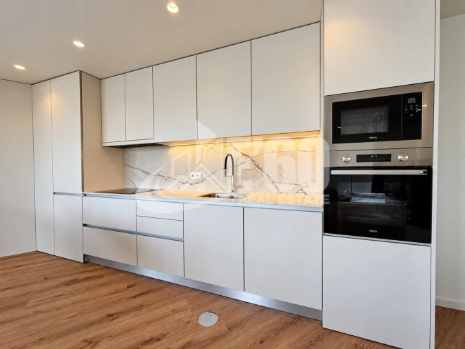 Apartamento T2 para Venda em Arcozelo Foto 14