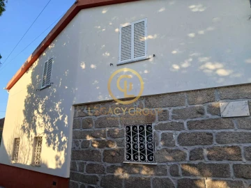 Moradia T3 para Venda em Ervedal e Vila Franca da Beira