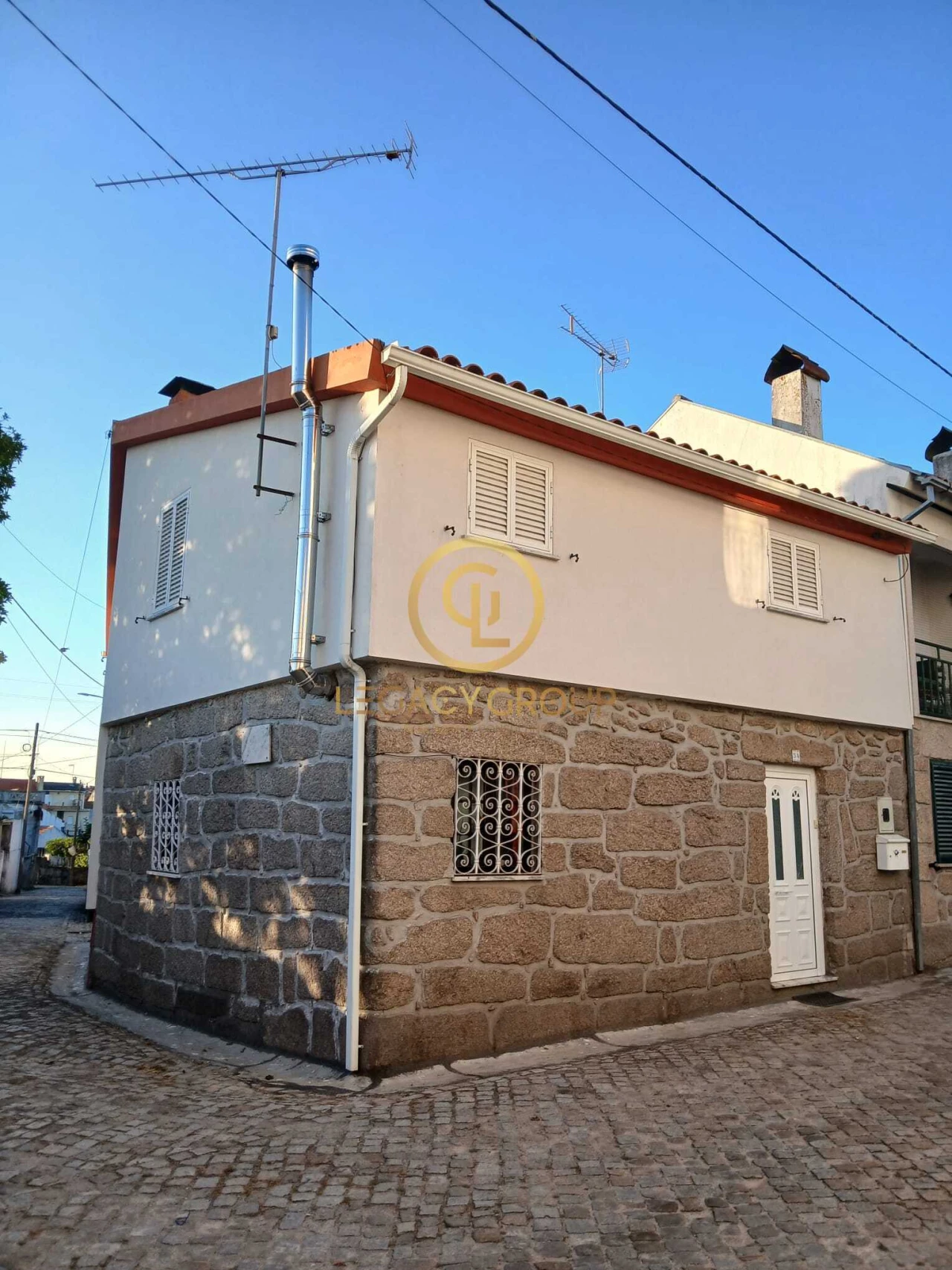 Moradia T3 para Venda em Ervedal e Vila Franca da Beira Foto 2
