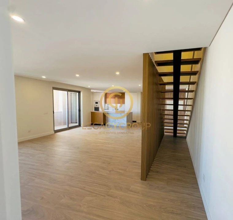 Apartamento T4 para Venda em Almancil Foto 9