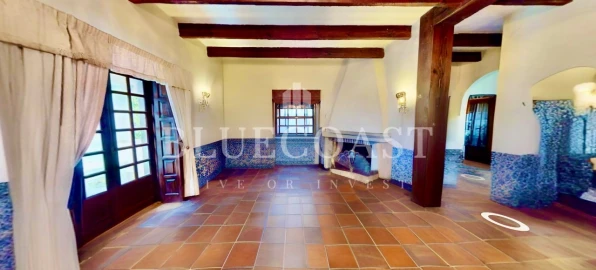 Moradia T9 para Venda em Azeitão (São Lourenço e São Simão)