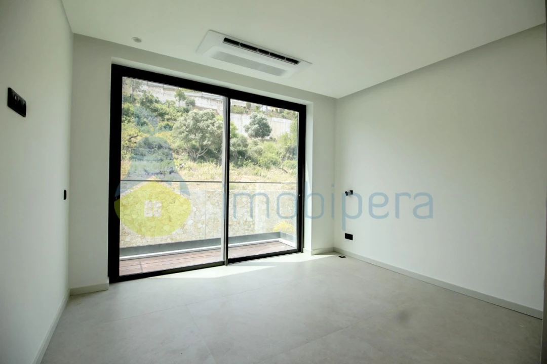 Moradia T4 para Venda em Albufeira e Olhos de Água Foto 22