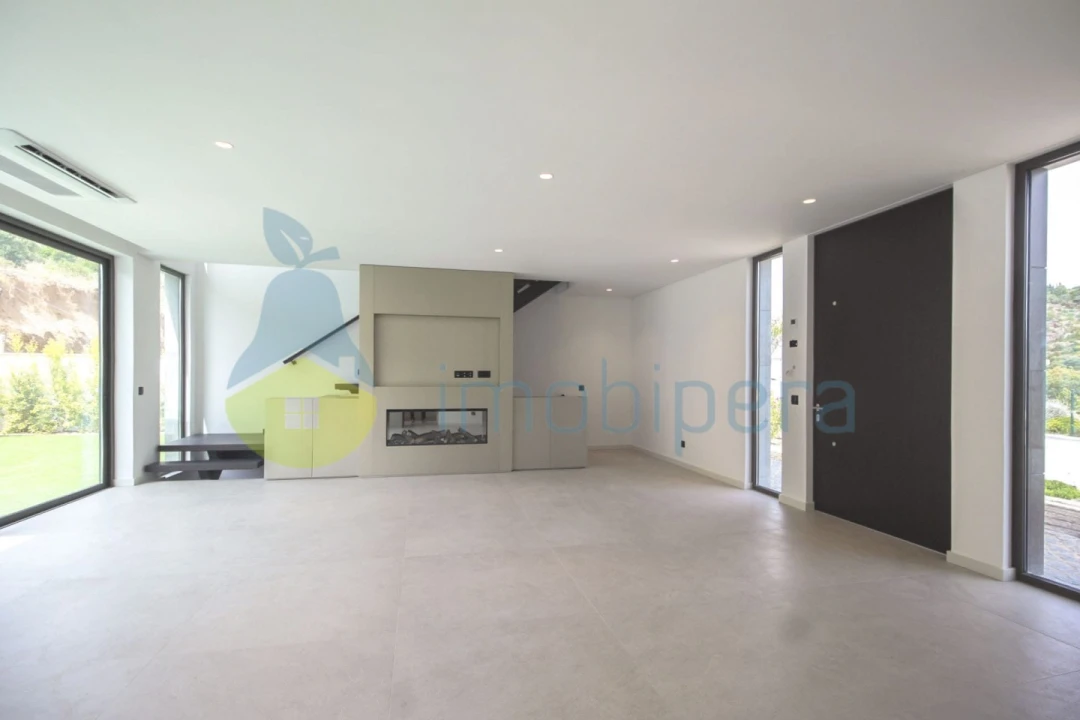 Moradia T4 para Venda em Albufeira e Olhos de Água Foto 35