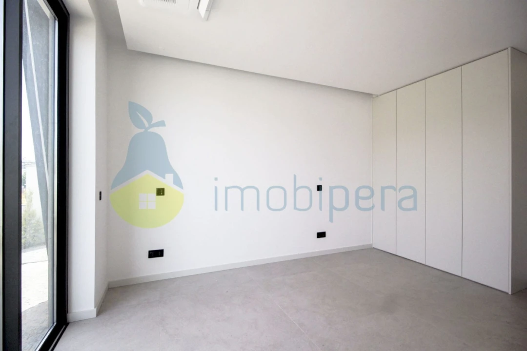 Moradia T4 para Venda em Albufeira e Olhos de Água Foto 36