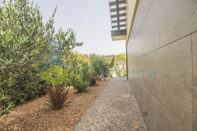 Moradia T4 para Venda em Albufeira e Olhos de Água