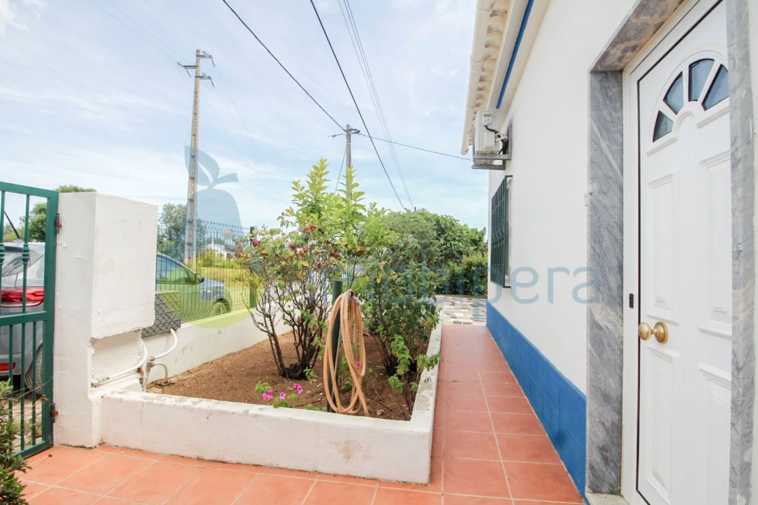 Moradia T2 para Venda em Alcantarilha e Pêra Foto 4