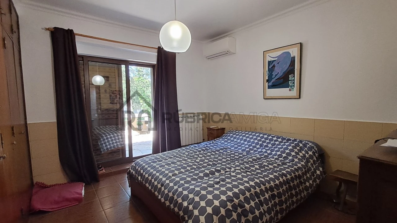 Moradia T5 para Venda em Santa Barbara de Nexe Foto 23