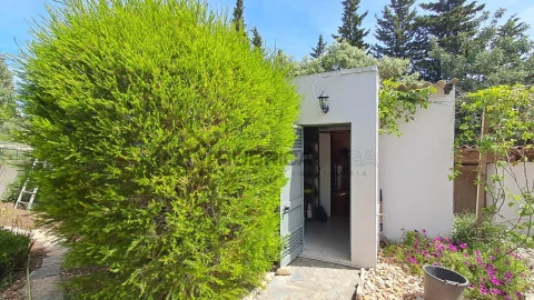 Moradia T5 para Venda em Santa Barbara de Nexe