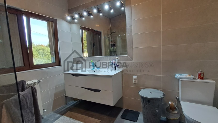 Moradia T5 para Venda em Santa Barbara de Nexe Foto 31