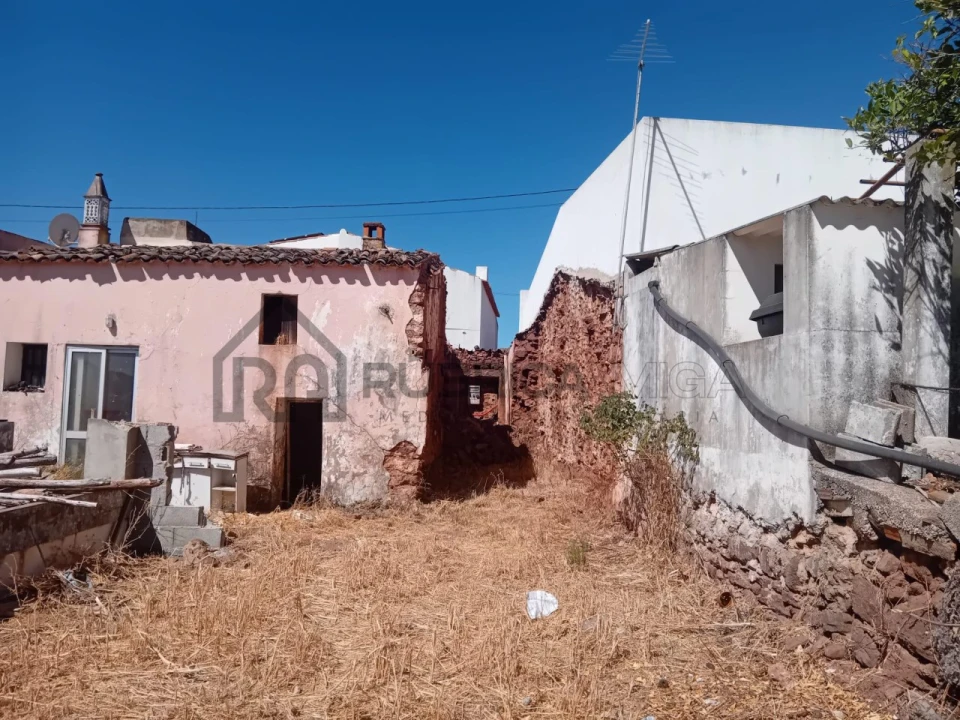 Moradia para Venda em Querença, Tôr e Benafim Foto 1