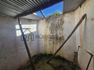 Moradia para Venda em Salir