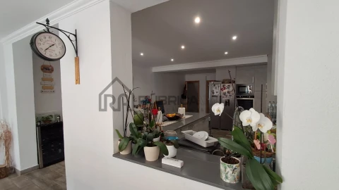 Moradia T3 para Venda em Loule (São Clemente)