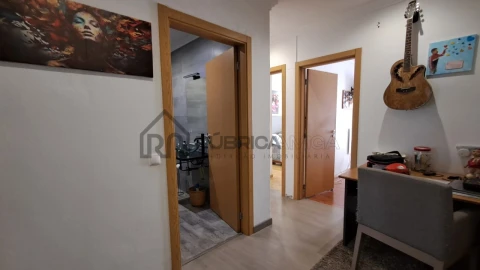 Moradia T3 para Venda em Loule (São Clemente)