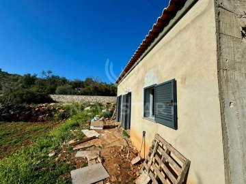 Moradia para Venda em Moncarapacho e Fuseta