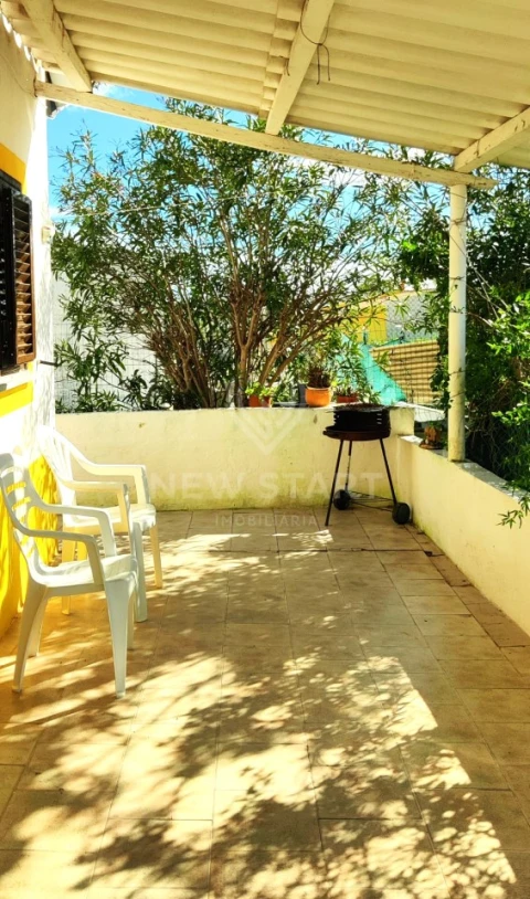 Moradia T2 para Venda em Moncarapacho e Fuseta