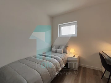 Quarto para Arrendamento em São Domingos de Rana