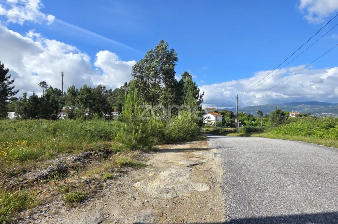 Terreno para Venda em Esqueiros, Nevogilde e Travassós Foto 1
