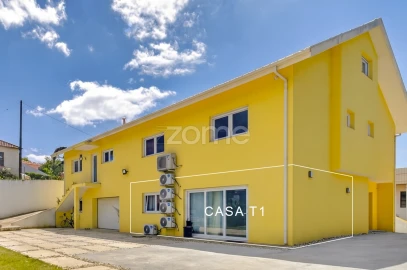 Moradia T8 para Venda em Paços de Brandão