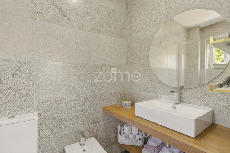 Moradia T8 para Venda em Paços de Brandão Foto 20