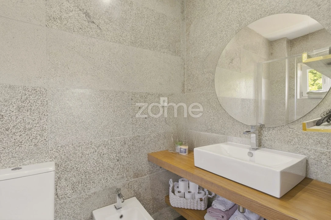 Moradia T8 para Venda em Paços de Brandão Foto 20