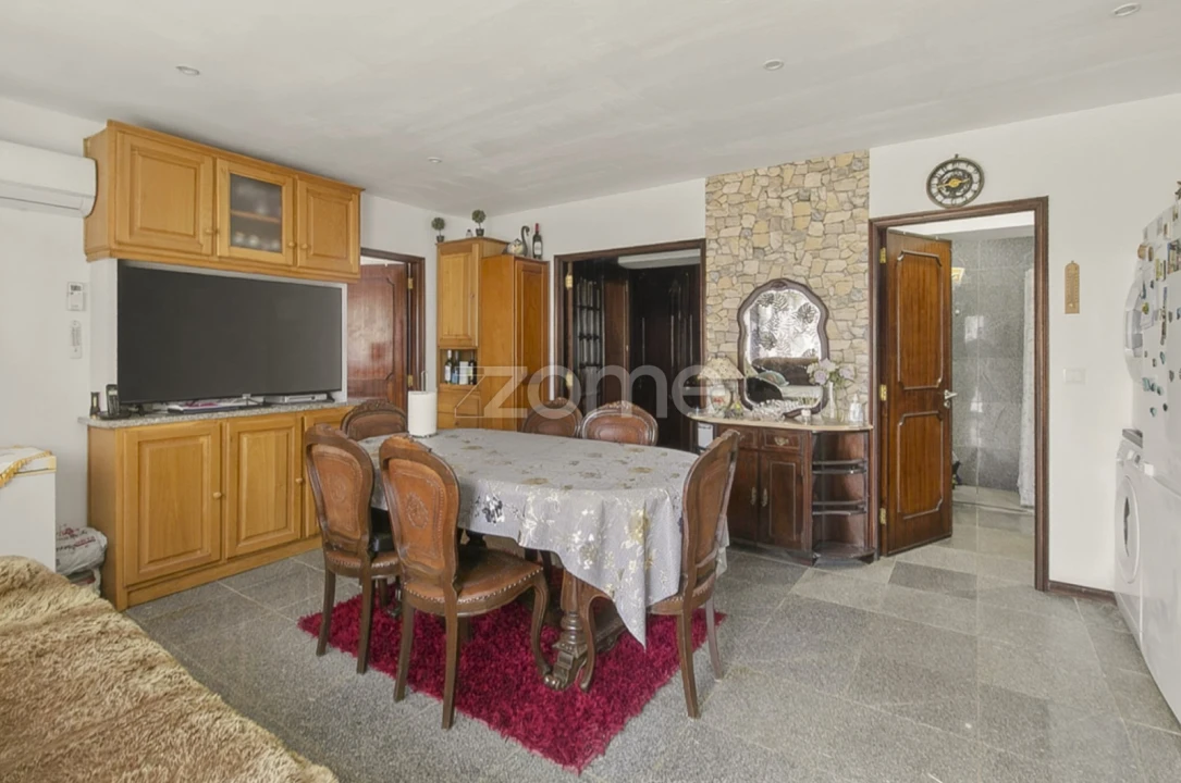 Moradia T8 para Venda em Paços de Brandão Foto 27