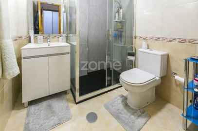 Apartamento T2 para Venda em Arcozelo