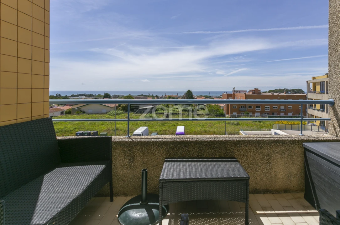 Apartamento T2 para Venda em Arcozelo Foto 2
