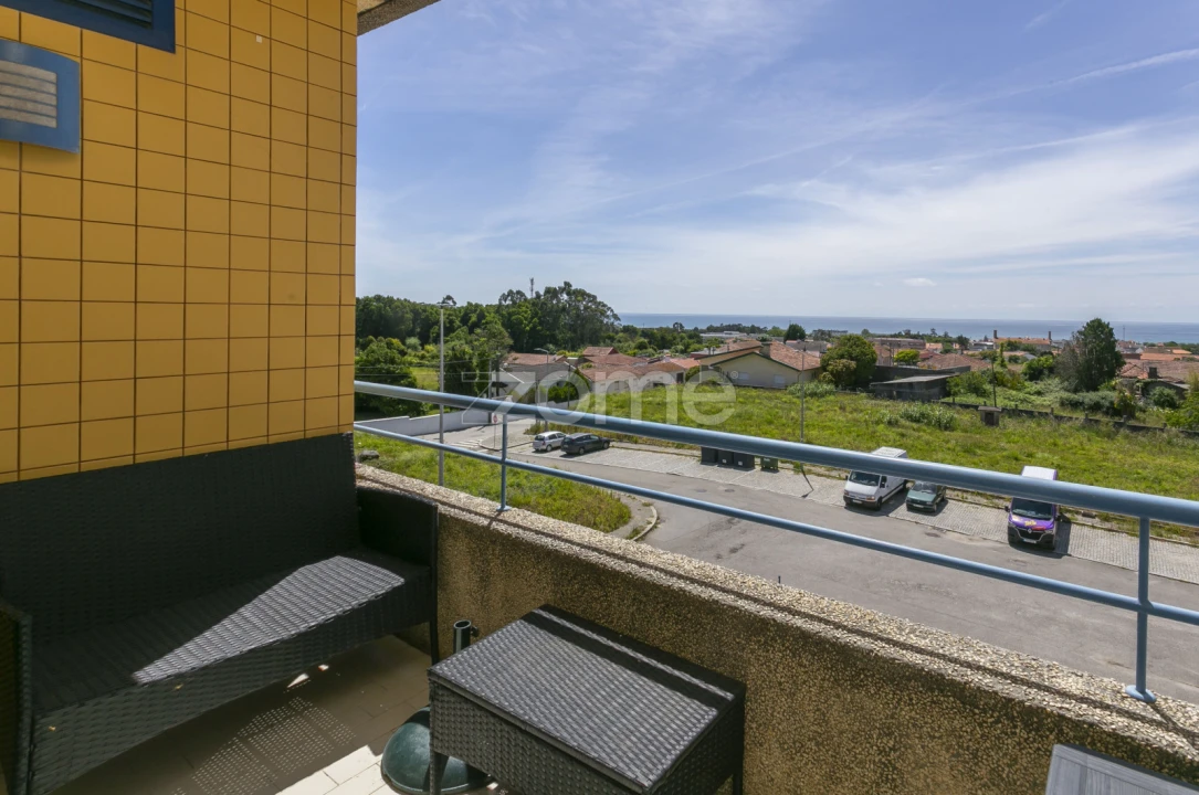 Apartamento T2 para Venda em Arcozelo Foto 9