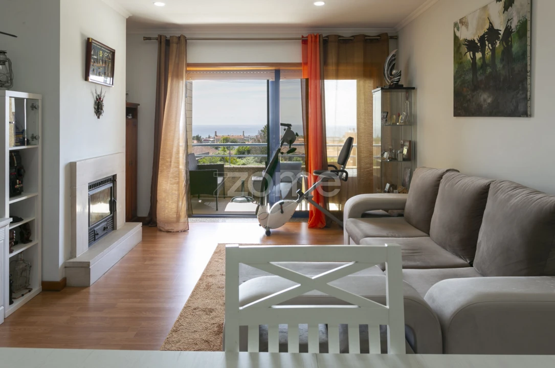 Apartamento T2 para Venda em Arcozelo Foto 8