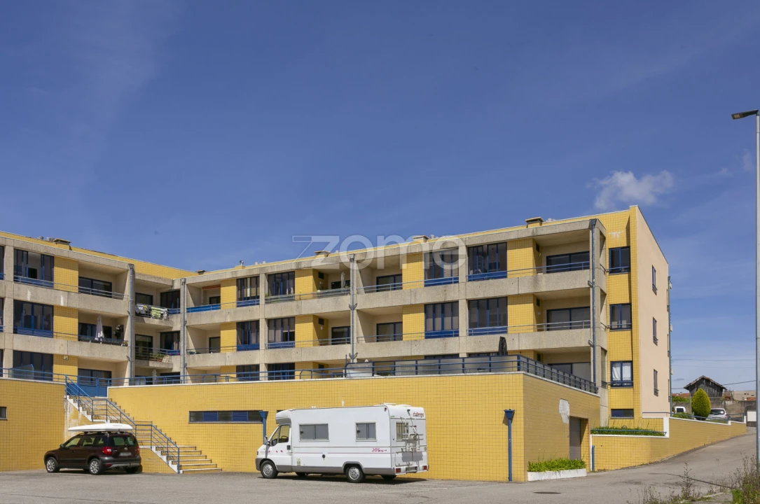 Apartamento T2 para Venda em Arcozelo Foto 39
