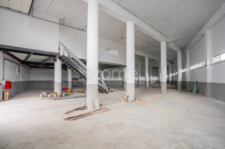 Terreno Comércio / Armazém para Venda em Santo Tirso, Couto (Santa Cristina e São Miguel) e Burgães Foto 10