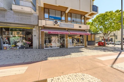 Negócio para Trespasse em Braga (São José de São Lázaro e São João do Souto)