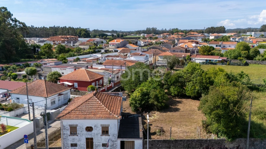 Moradia T4 para Venda em Vilar e Mosteiró