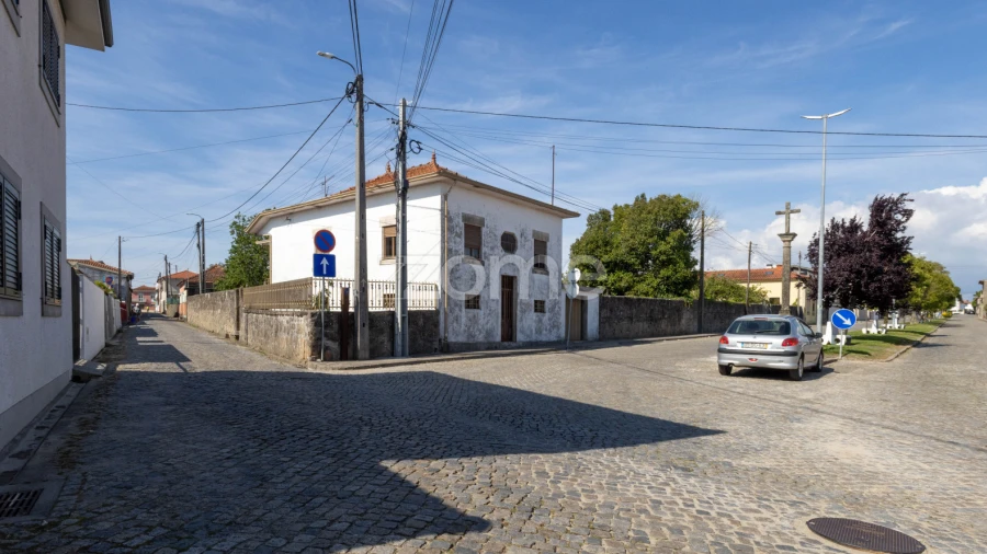 Moradia T4 para Venda em Vilar e Mosteiró