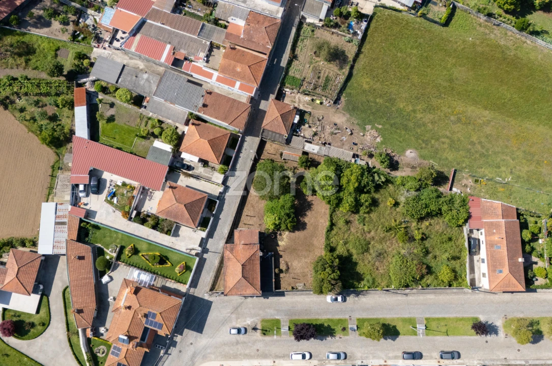 Moradia T4 para Venda em Vilar e Mosteiró Foto 27