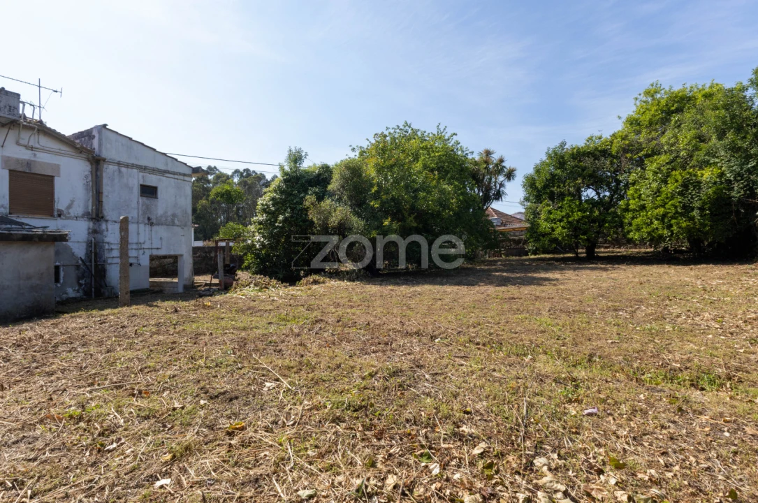 Moradia T4 para Venda em Vilar e Mosteiró Foto 8