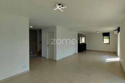 Moradia T3 para Arrendamento em Aboadela, Sanche e Várzea