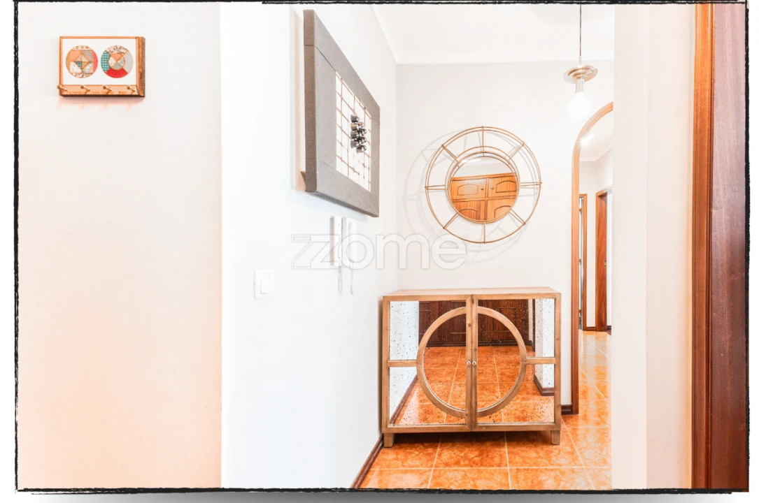 Apartamento T2 para Venda em Carcavelos e Parede Foto 14