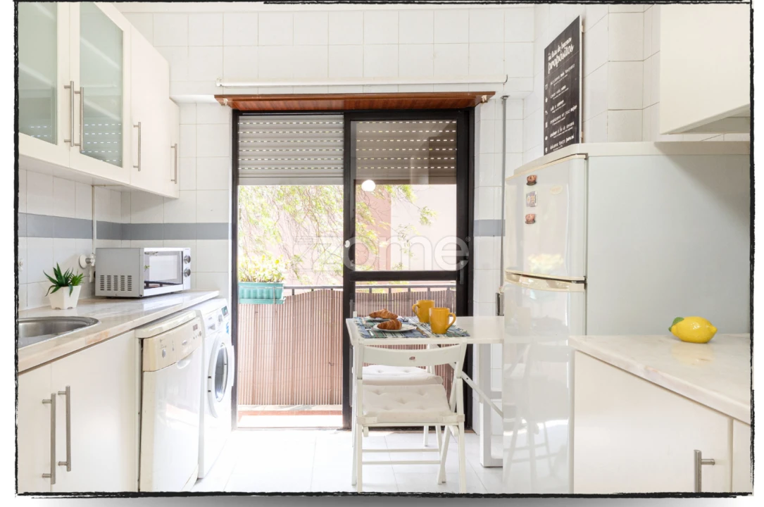 Apartamento T2 para Venda em Carcavelos e Parede Foto 20