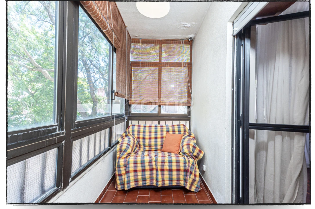 Apartamento T2 para Venda em Carcavelos e Parede Foto 31
